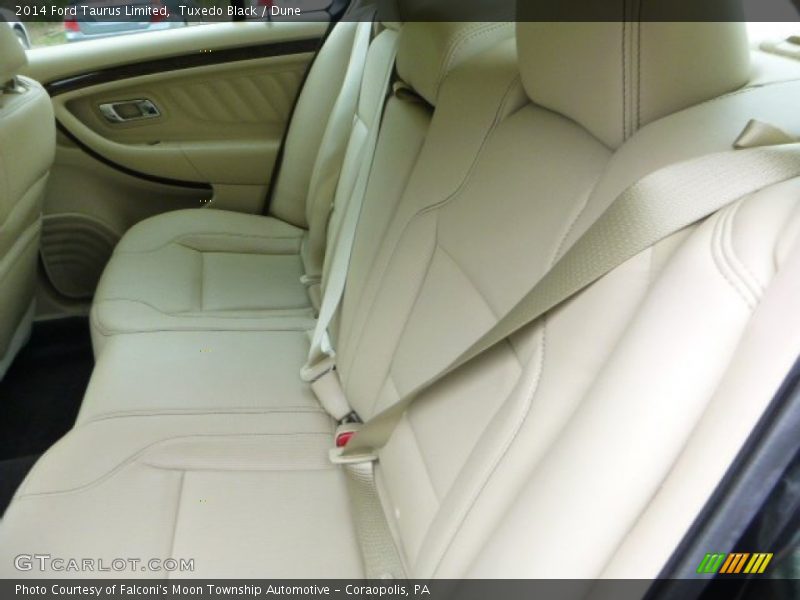 Tuxedo Black / Dune 2014 Ford Taurus Limited