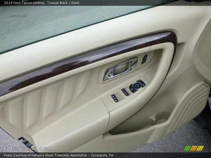 Tuxedo Black / Dune 2014 Ford Taurus Limited