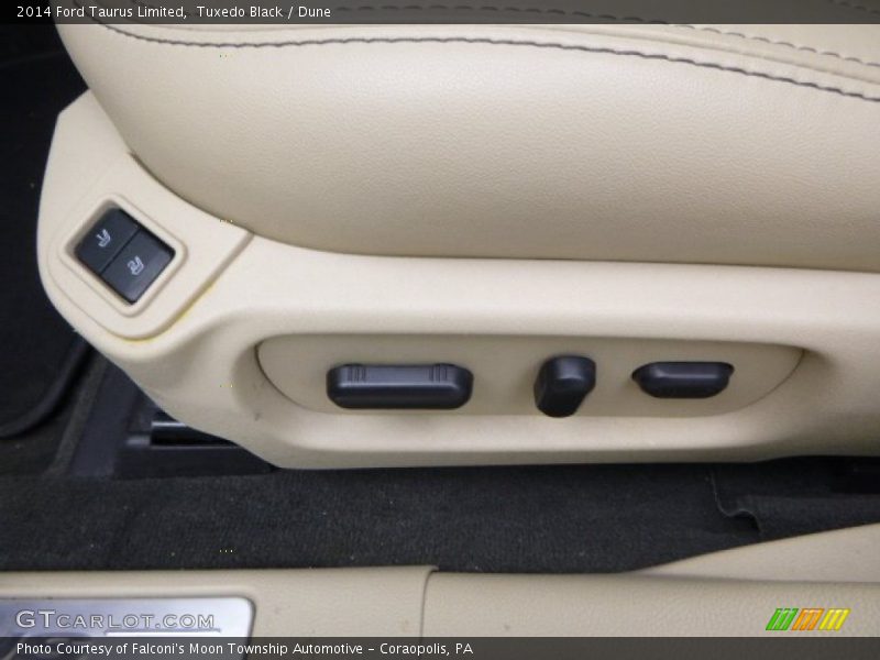 Tuxedo Black / Dune 2014 Ford Taurus Limited