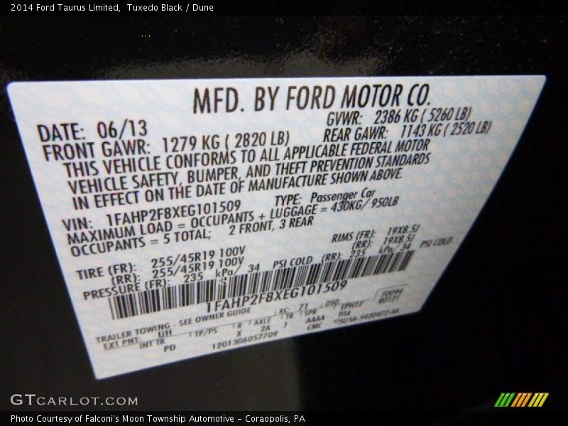 Tuxedo Black / Dune 2014 Ford Taurus Limited