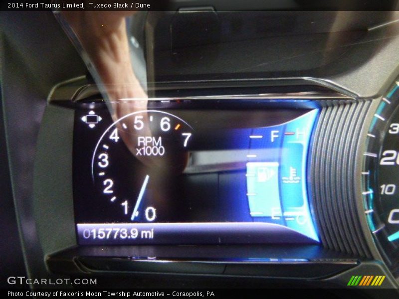 Tuxedo Black / Dune 2014 Ford Taurus Limited