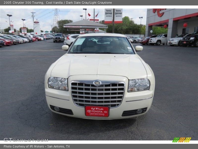 Cool Vanilla / Dark Slate Gray/Light Graystone 2005 Chrysler 300 Touring