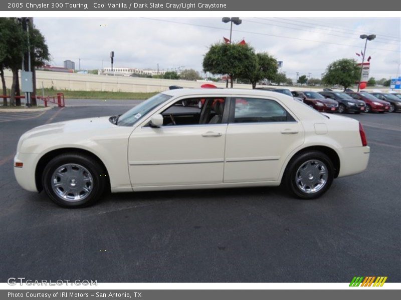 Cool Vanilla / Dark Slate Gray/Light Graystone 2005 Chrysler 300 Touring