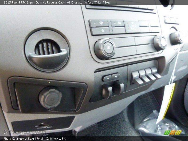 Oxford White / Steel 2015 Ford F550 Super Duty XL Regular Cab 4x4 Chassis