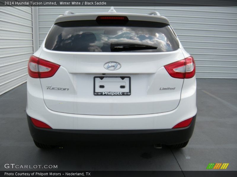 Winter White / Black Saddle 2014 Hyundai Tucson Limited