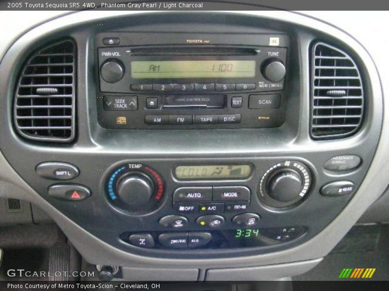 Phantom Gray Pearl / Light Charcoal 2005 Toyota Sequoia SR5 4WD