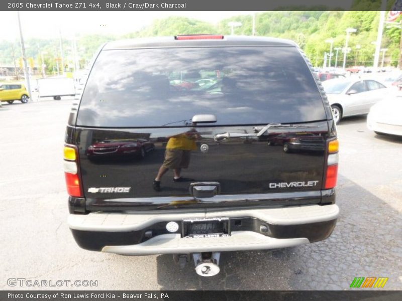 Black / Gray/Dark Charcoal 2005 Chevrolet Tahoe Z71 4x4