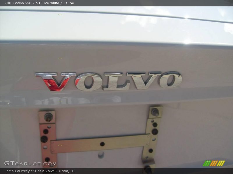Ice White / Taupe 2008 Volvo S60 2.5T