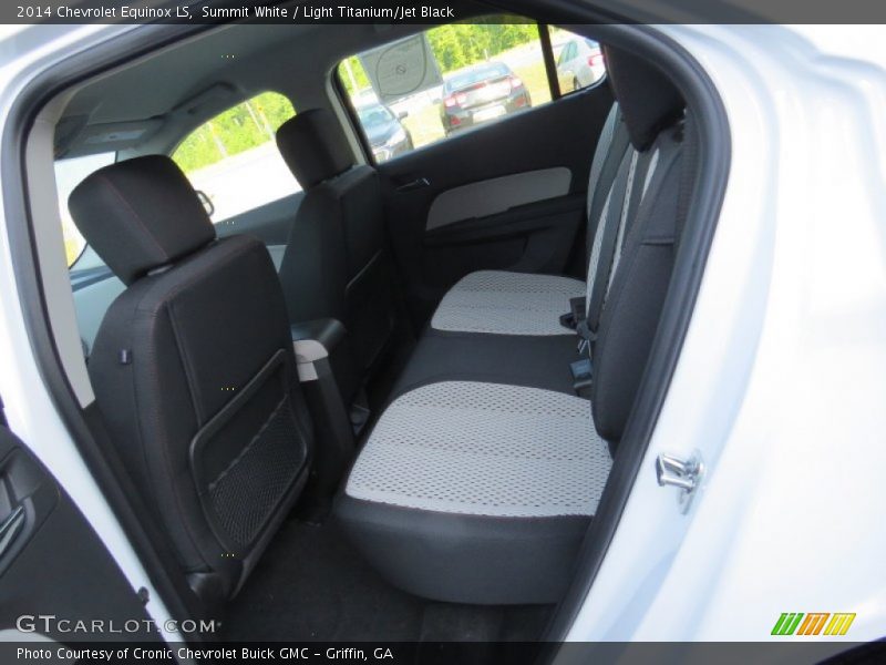 Summit White / Light Titanium/Jet Black 2014 Chevrolet Equinox LS