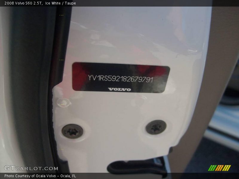 Ice White / Taupe 2008 Volvo S60 2.5T