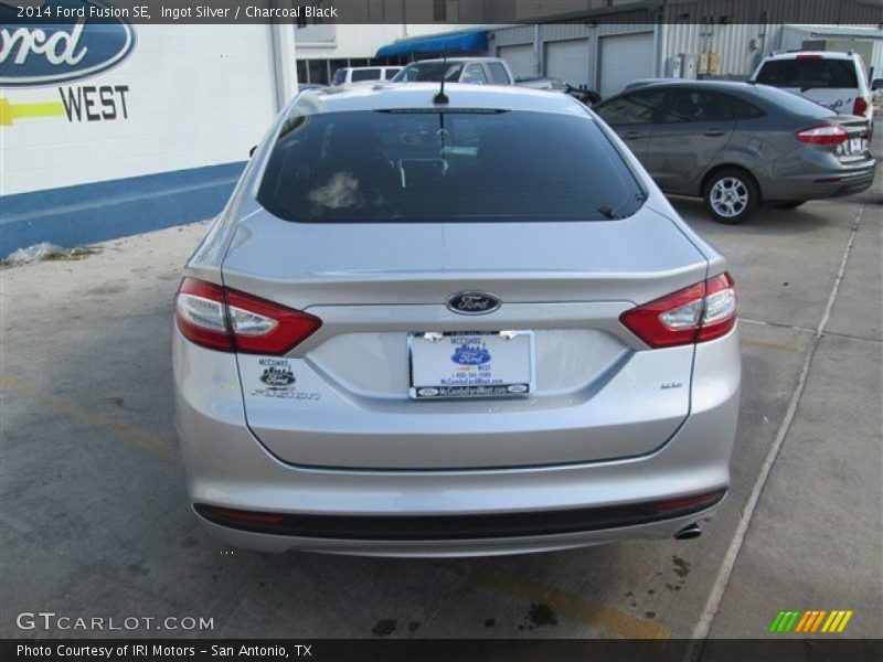 Ingot Silver / Charcoal Black 2014 Ford Fusion SE