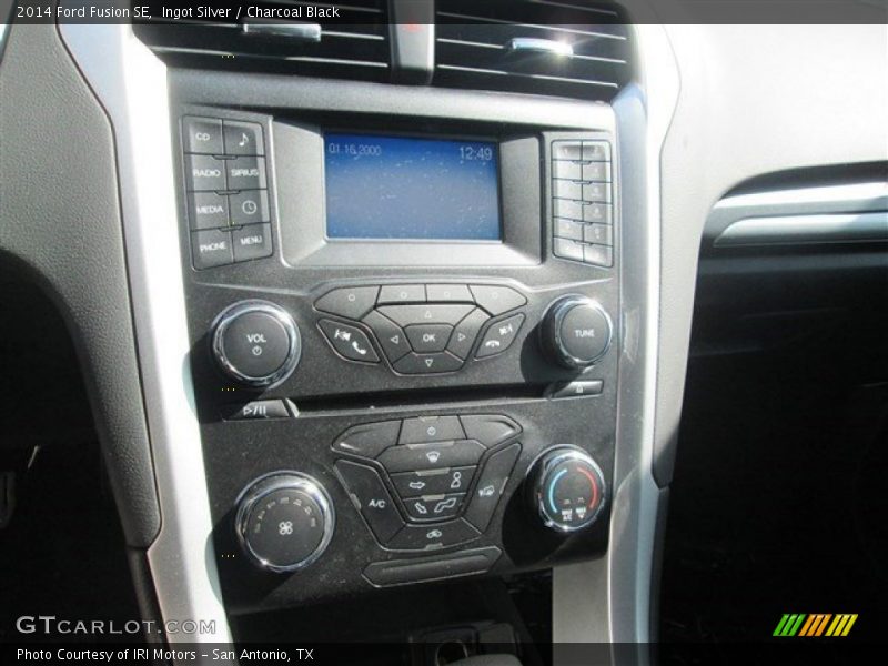 Ingot Silver / Charcoal Black 2014 Ford Fusion SE