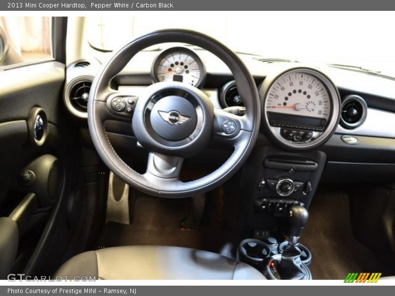 Pepper White / Carbon Black 2013 Mini Cooper Hardtop