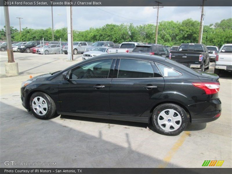 Tuxedo Black / Charcoal Black 2014 Ford Focus S Sedan