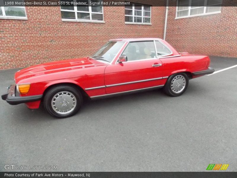 Signal Red / Parchment 1988 Mercedes-Benz SL Class 560 SL Roadster