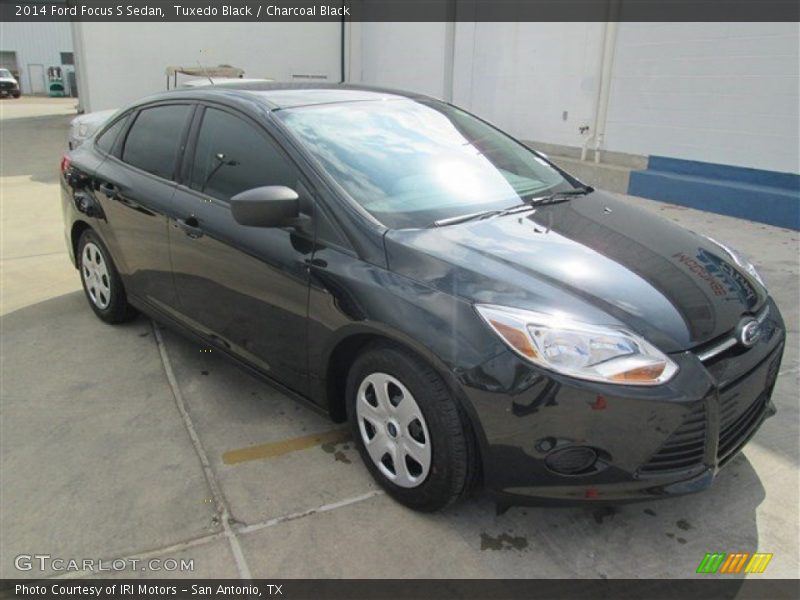 Tuxedo Black / Charcoal Black 2014 Ford Focus S Sedan