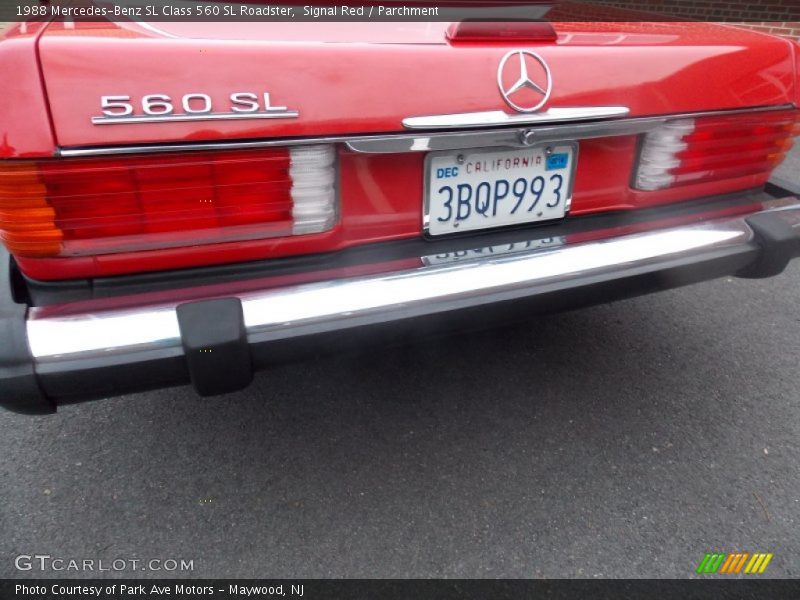Signal Red / Parchment 1988 Mercedes-Benz SL Class 560 SL Roadster