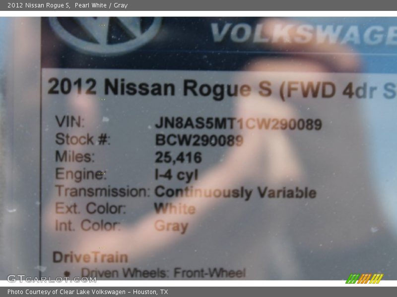 Pearl White / Gray 2012 Nissan Rogue S