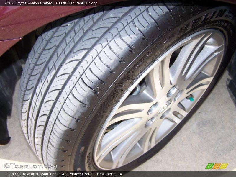 Cassis Red Pearl / Ivory 2007 Toyota Avalon Limited