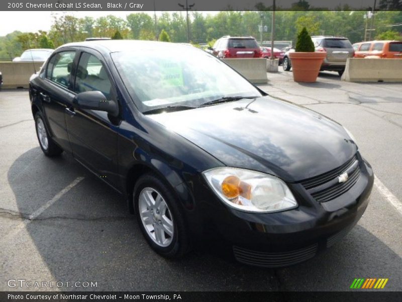 Black / Gray 2005 Chevrolet Cobalt LS Sedan