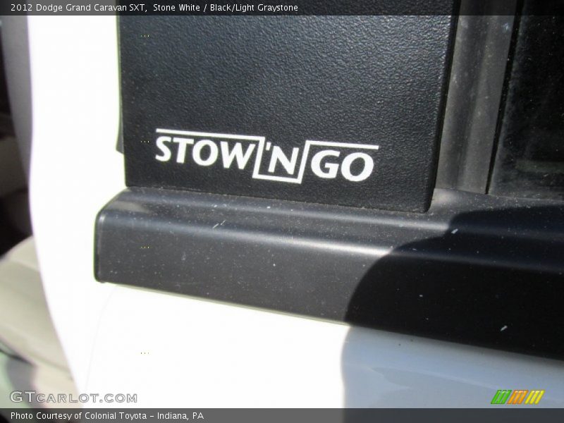 Stone White / Black/Light Graystone 2012 Dodge Grand Caravan SXT