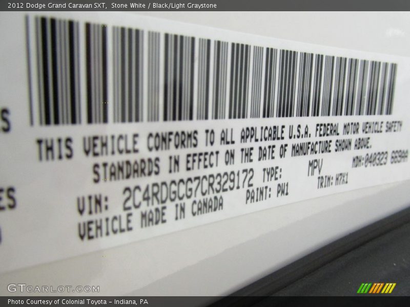 Stone White / Black/Light Graystone 2012 Dodge Grand Caravan SXT