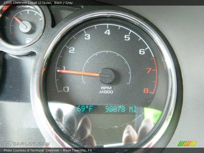 Black / Gray 2005 Chevrolet Cobalt LS Sedan