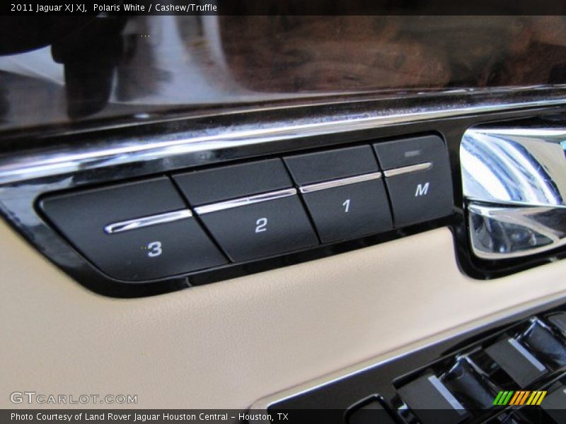 Polaris White / Cashew/Truffle 2011 Jaguar XJ XJ