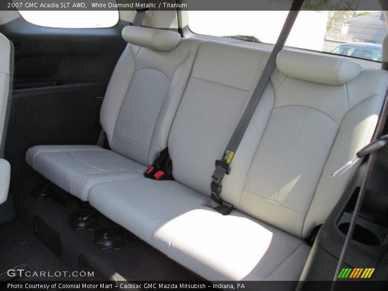 White Diamond Metallic / Titanium 2007 GMC Acadia SLT AWD