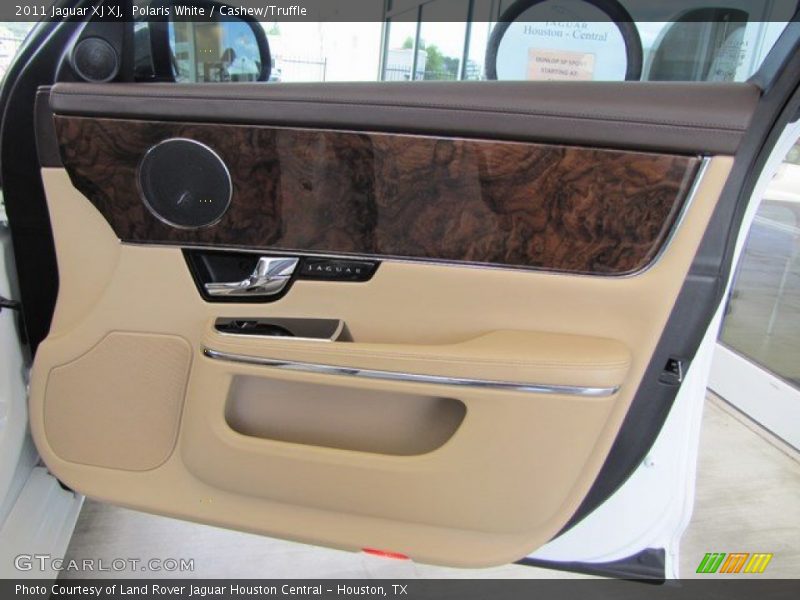 Polaris White / Cashew/Truffle 2011 Jaguar XJ XJ