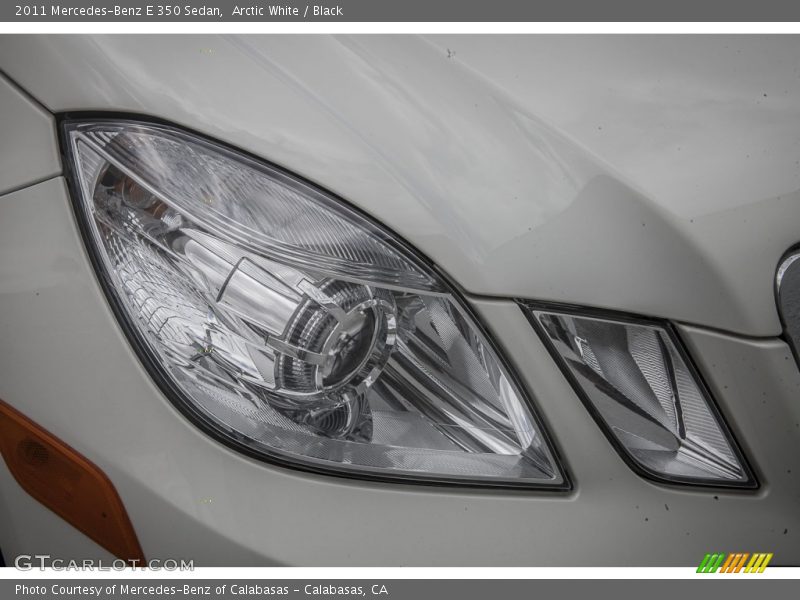 Arctic White / Black 2011 Mercedes-Benz E 350 Sedan
