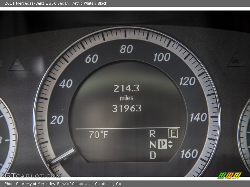 Arctic White / Black 2011 Mercedes-Benz E 350 Sedan