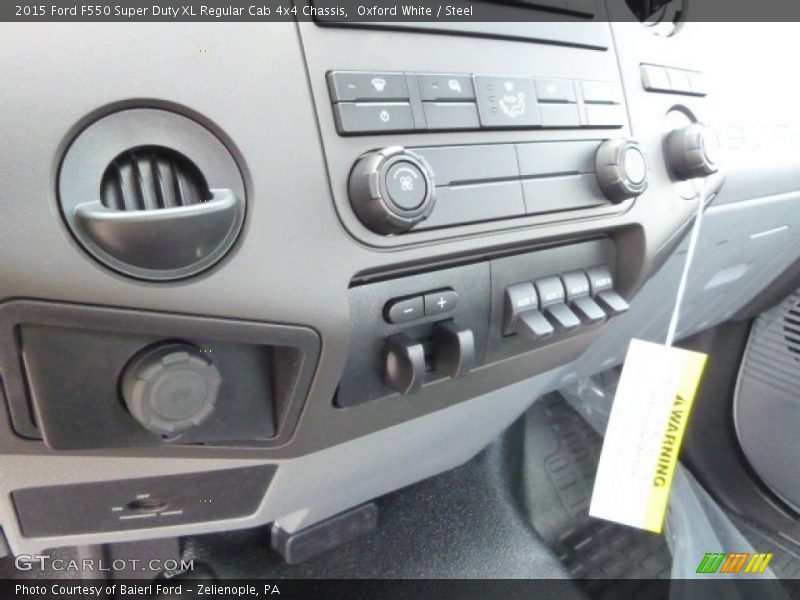 Oxford White / Steel 2015 Ford F550 Super Duty XL Regular Cab 4x4 Chassis