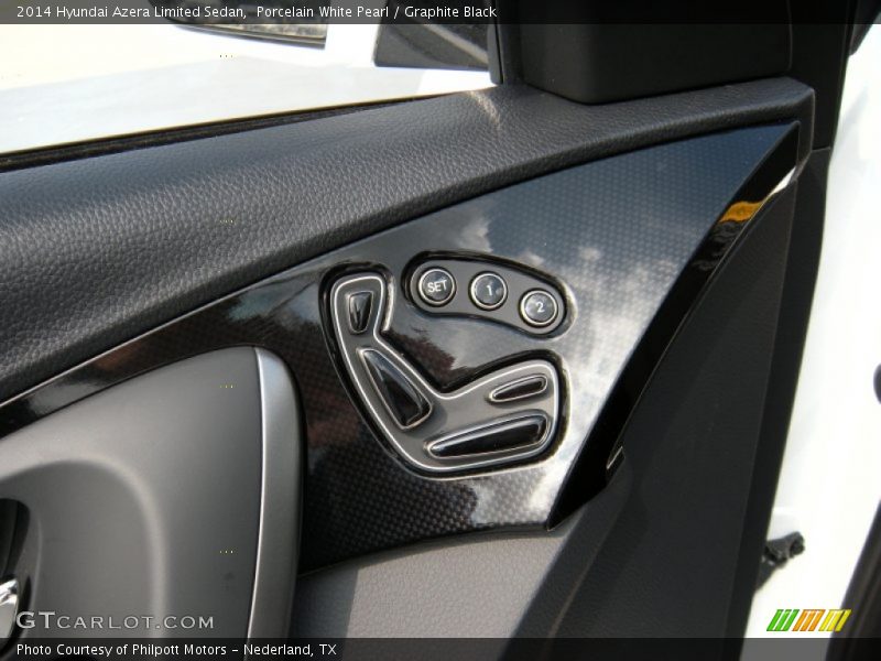 Controls of 2014 Azera Limited Sedan