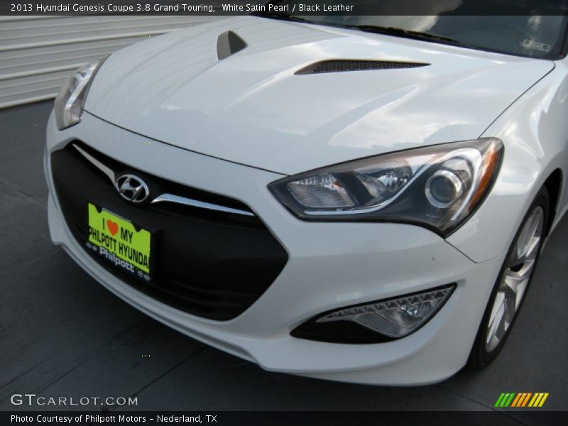 White Satin Pearl / Black Leather 2013 Hyundai Genesis Coupe 3.8 Grand Touring