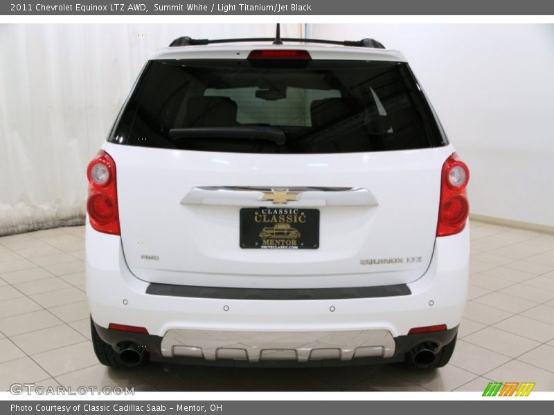 Summit White / Light Titanium/Jet Black 2011 Chevrolet Equinox LTZ AWD