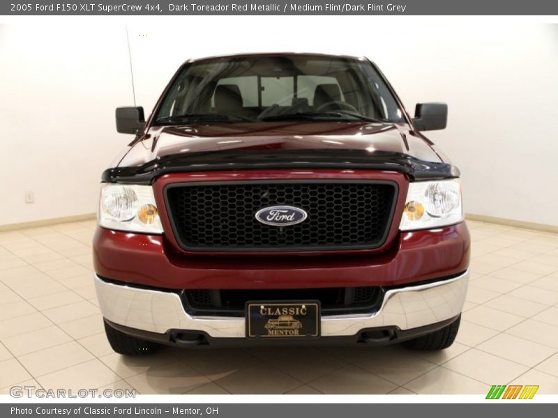 Dark Toreador Red Metallic / Medium Flint/Dark Flint Grey 2005 Ford F150 XLT SuperCrew 4x4