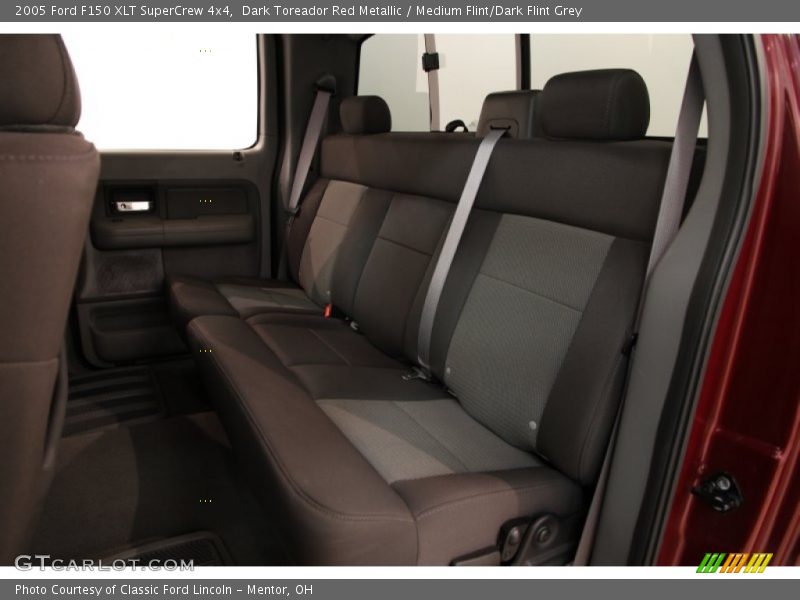 Dark Toreador Red Metallic / Medium Flint/Dark Flint Grey 2005 Ford F150 XLT SuperCrew 4x4