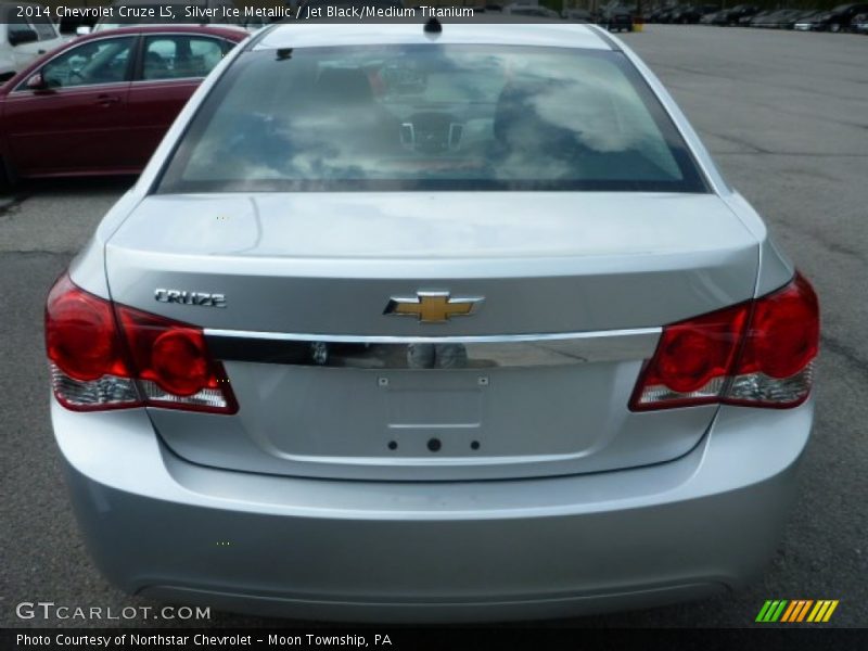 Silver Ice Metallic / Jet Black/Medium Titanium 2014 Chevrolet Cruze LS