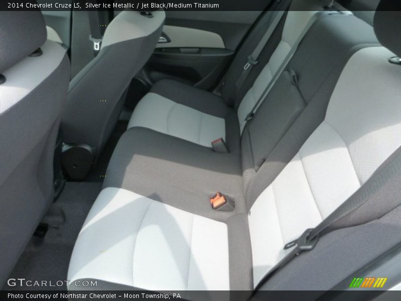 Silver Ice Metallic / Jet Black/Medium Titanium 2014 Chevrolet Cruze LS