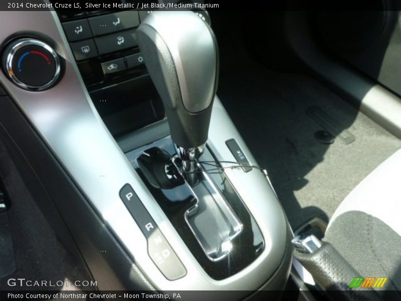 Silver Ice Metallic / Jet Black/Medium Titanium 2014 Chevrolet Cruze LS