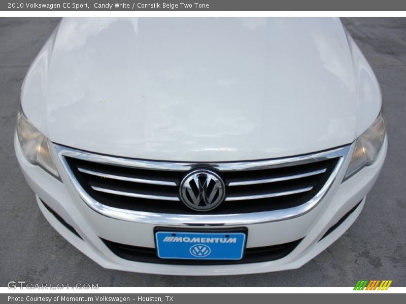 Candy White / Cornsilk Beige Two Tone 2010 Volkswagen CC Sport