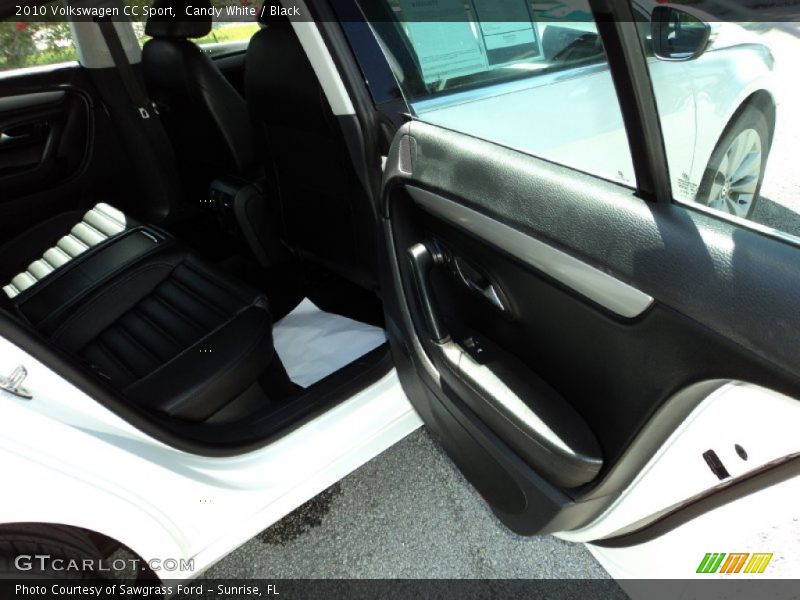Candy White / Black 2010 Volkswagen CC Sport