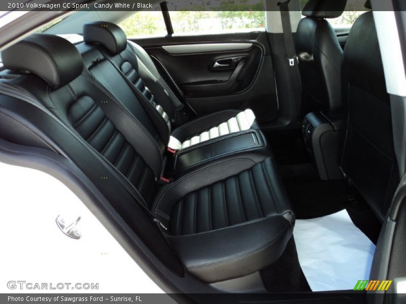 Candy White / Black 2010 Volkswagen CC Sport