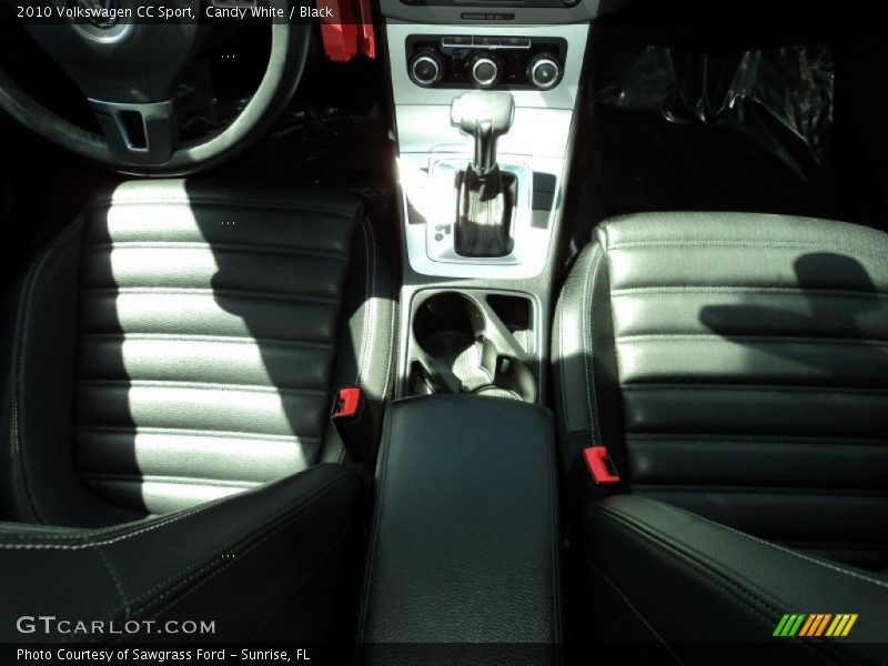 Candy White / Black 2010 Volkswagen CC Sport