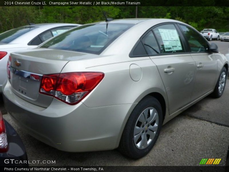 Champagne Silver Metallic / Jet Black/Medium Titanium 2014 Chevrolet Cruze LS