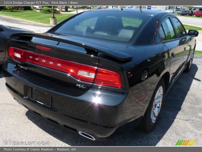 Pitch Black / Black 2014 Dodge Charger R/T Plus