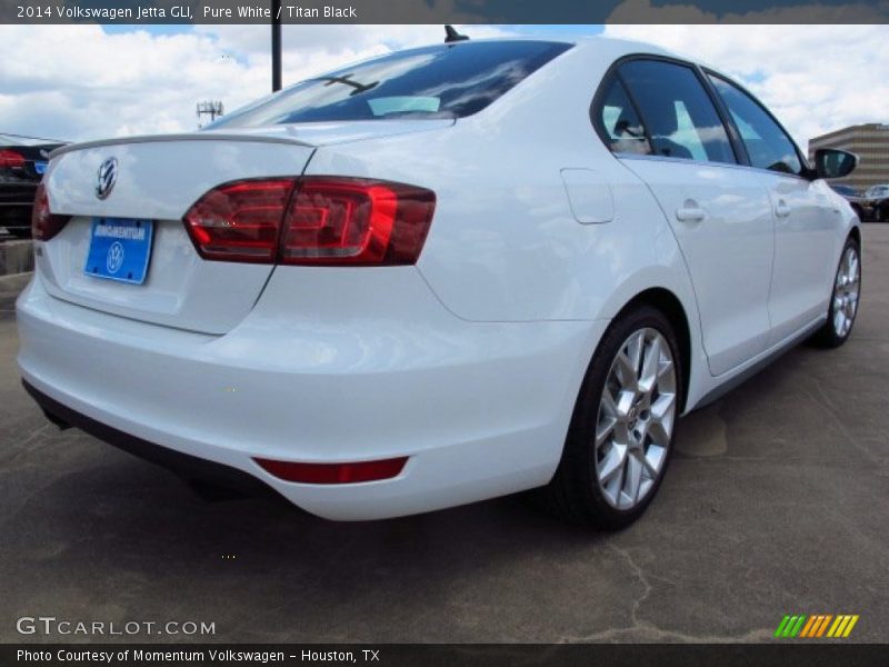 Pure White / Titan Black 2014 Volkswagen Jetta GLI