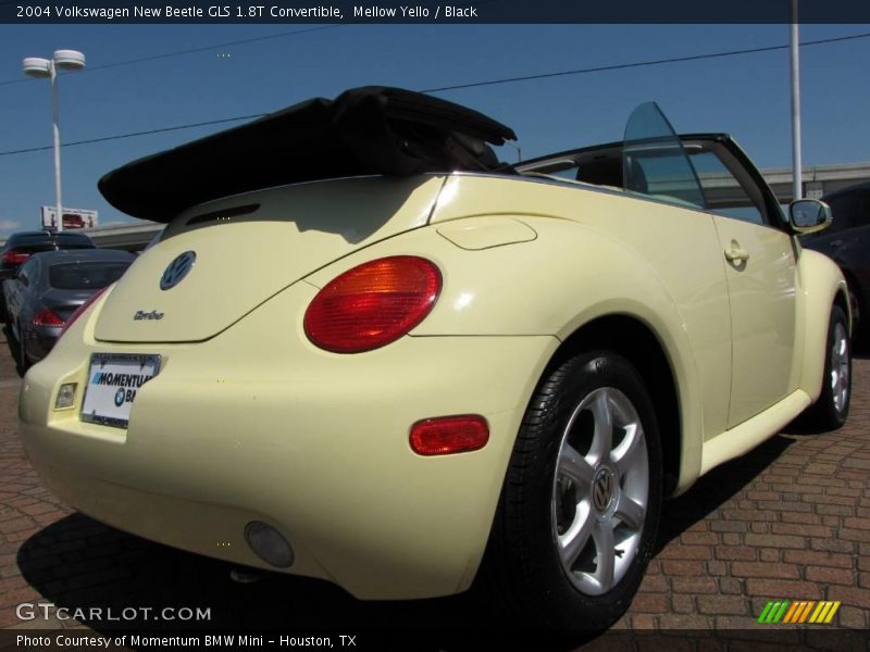 Mellow Yello / Black 2004 Volkswagen New Beetle GLS 1.8T Convertible