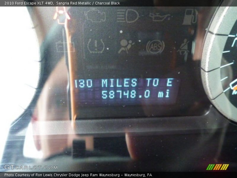 Sangria Red Metallic / Charcoal Black 2010 Ford Escape XLT 4WD